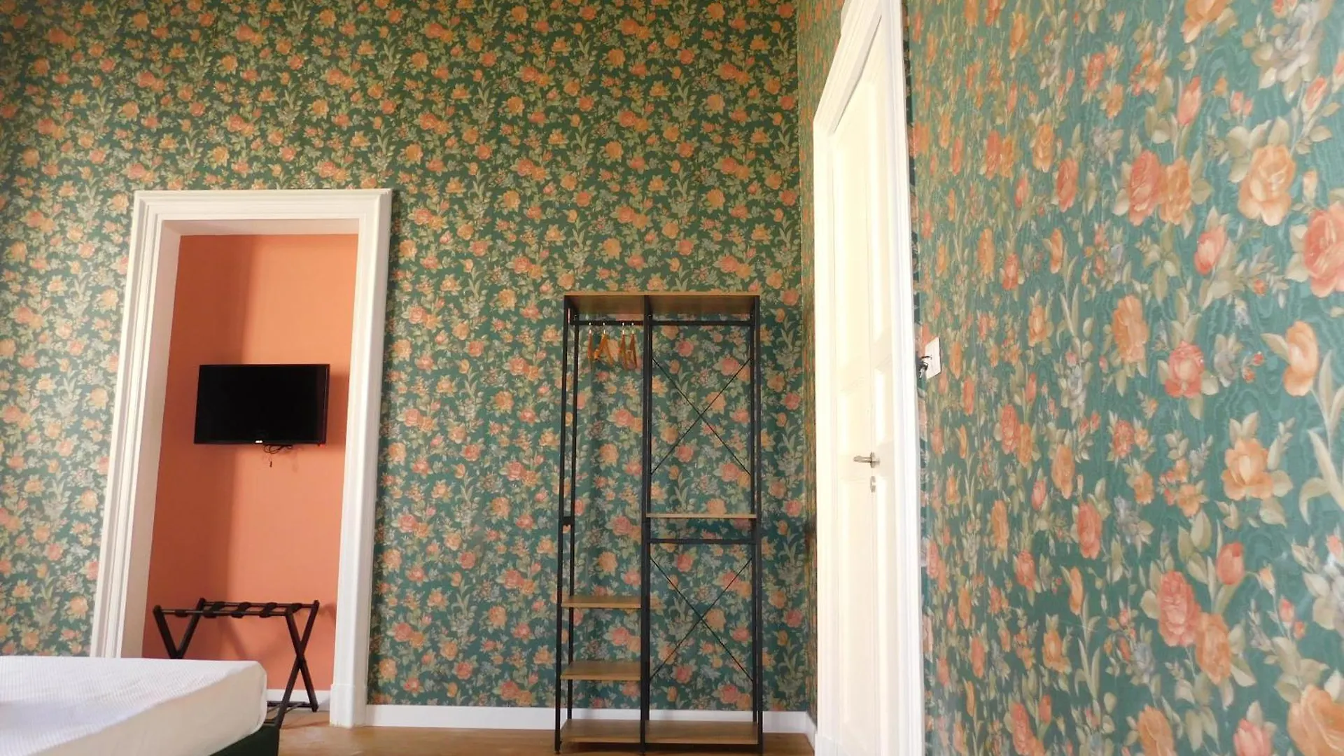 Pensión Hibiscus - Etnea Rooms CTA Italia
