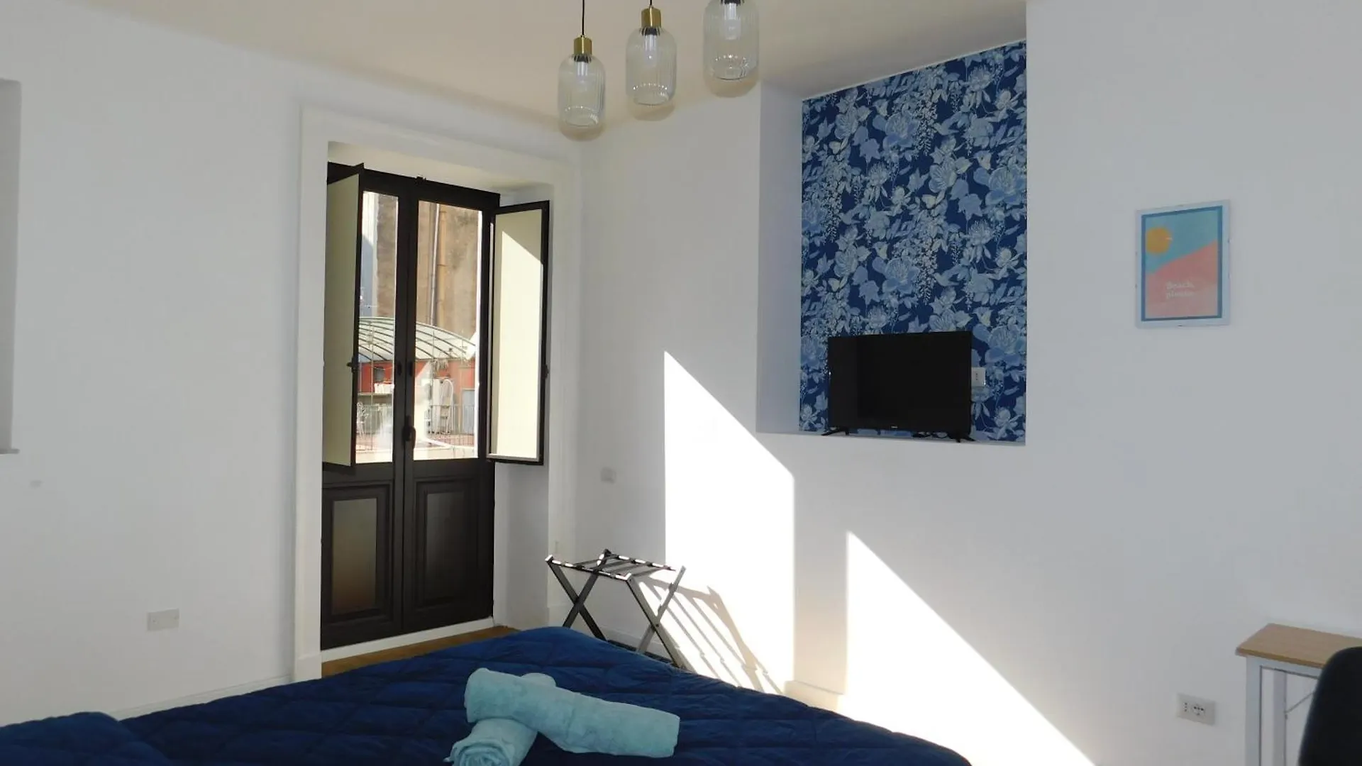 Hibiscus - Etnea Rooms CTA 0*,
